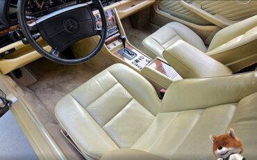 Mercedes-benz-560-series-1991-6