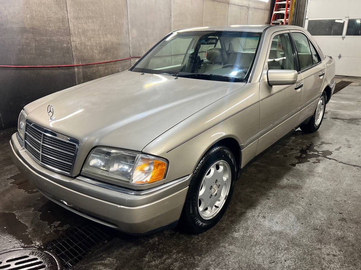 Mercedes-benz-c-class-1995-1