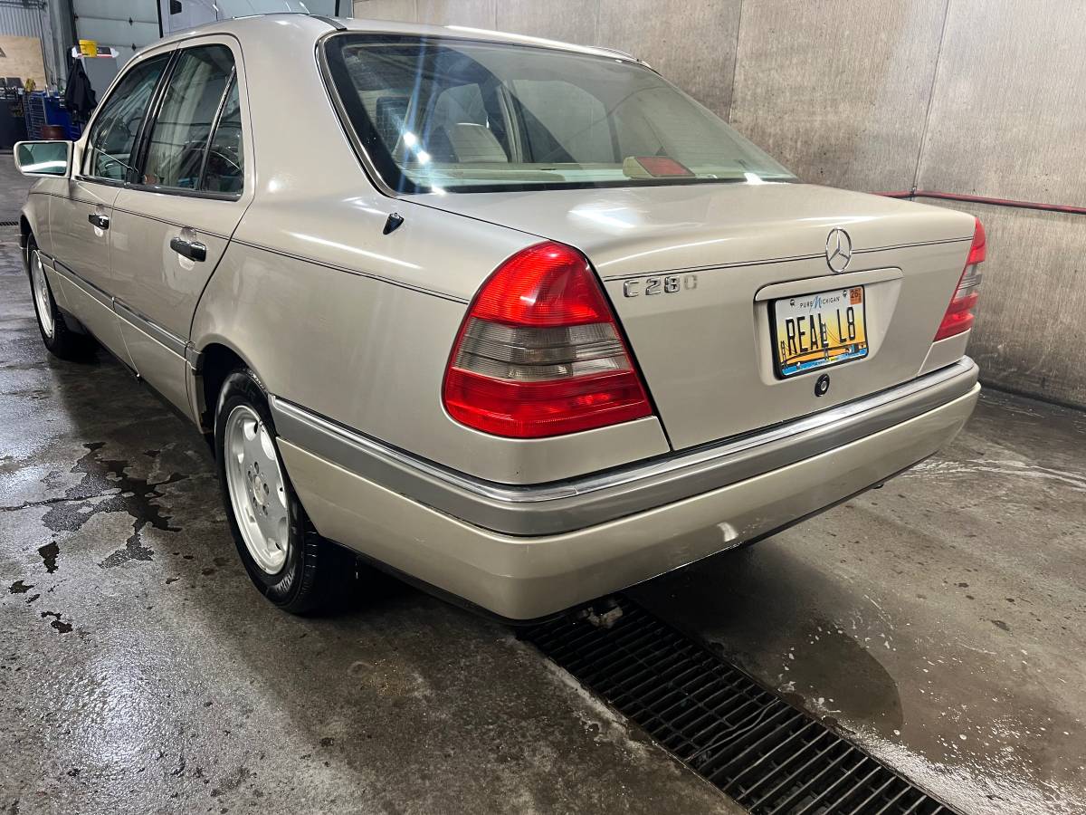 Mercedes-benz-c-class-1995-2