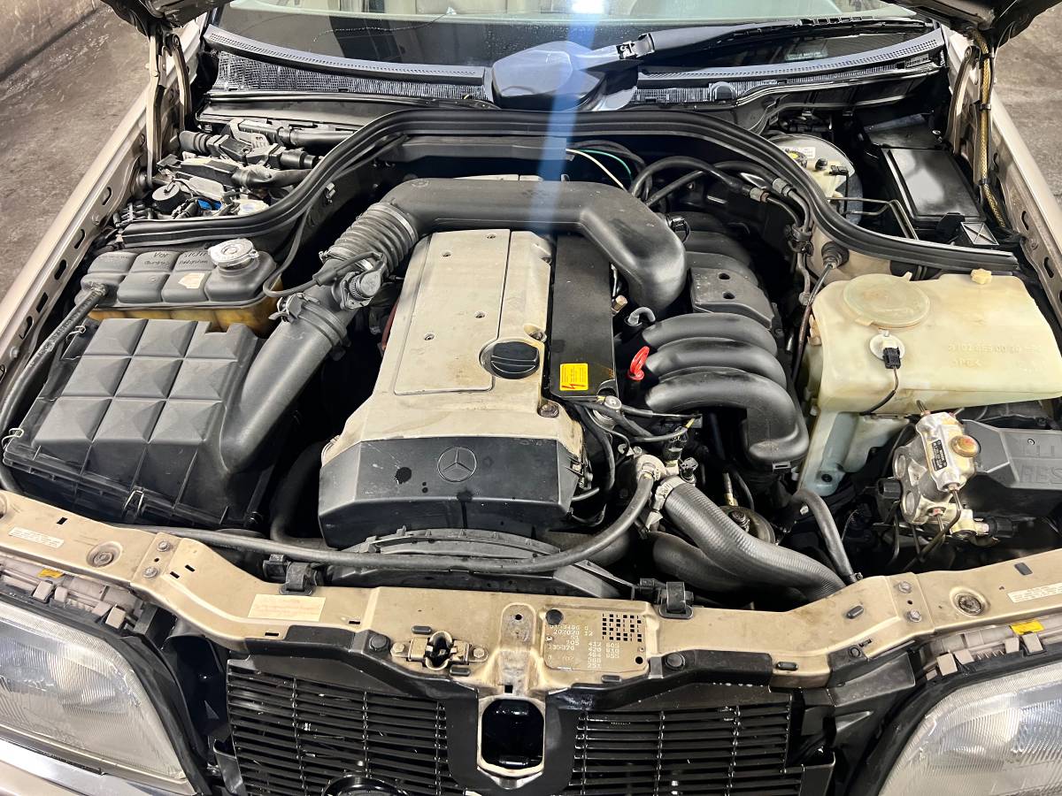 Mercedes-benz-c-class-1995-6