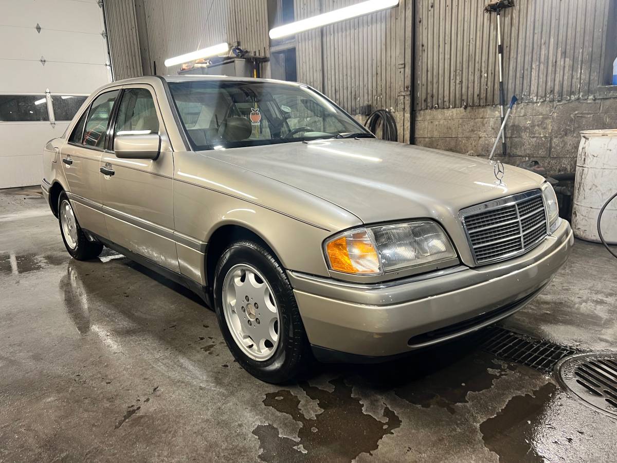 Mercedes-benz-c-class-1995