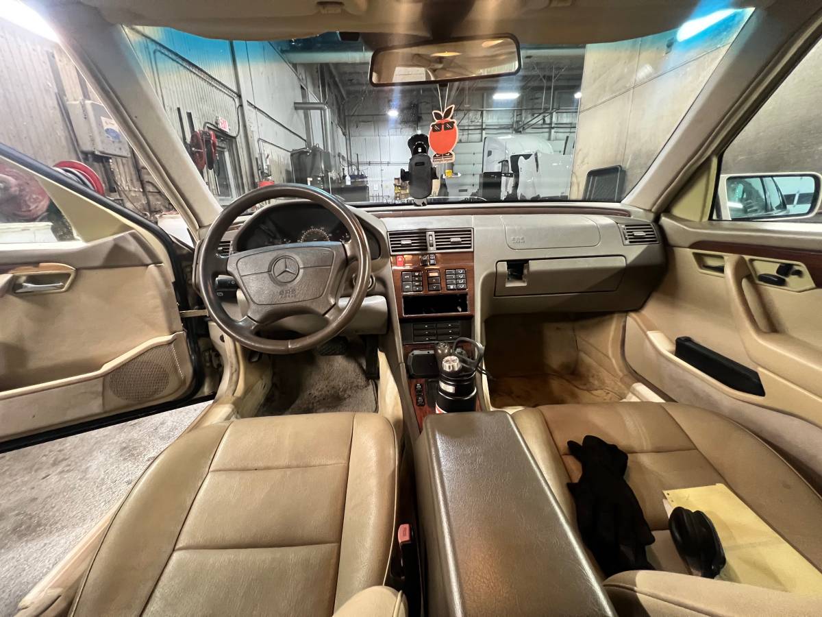 Mercedes-benz-c-class-1995-7