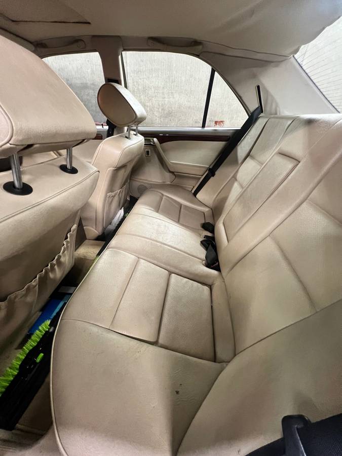 Mercedes-benz-c-class-1995-8