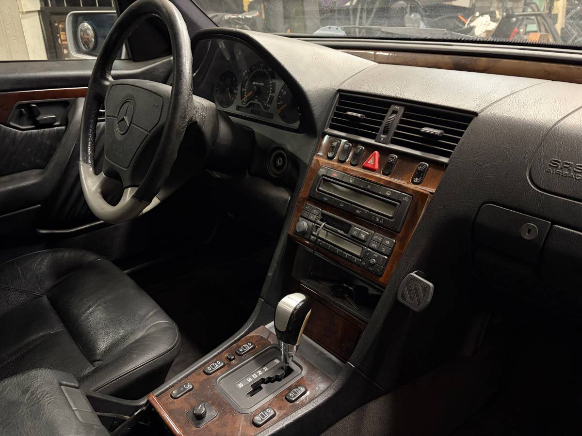 Mercedes-benz-c36-amg-1996-silver-20