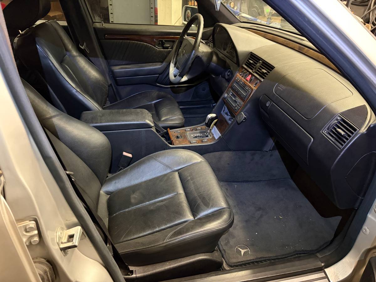 Mercedes-benz-c36-amg-1996-silver-9