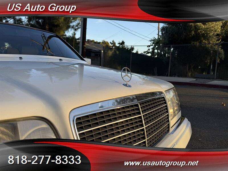 Mercedes-benz-e-320-1994-white-10