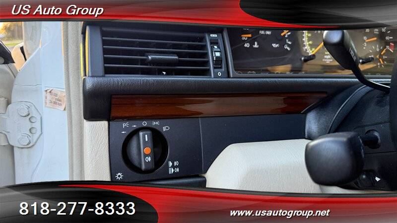 Mercedes-benz-e-320-1994-white-20