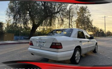 Mercedes-benz-e-320-1994-white-21