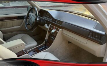 Mercedes-benz-e-320-1994-white-23