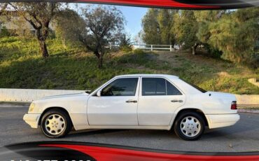 Mercedes-benz-e-320-1994-white-6