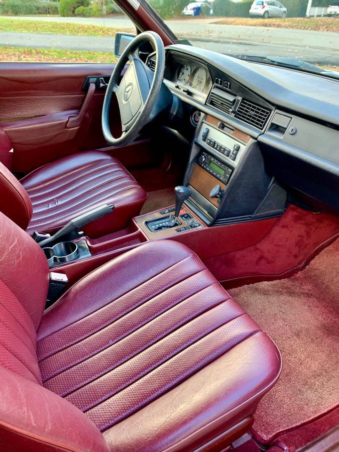 Mercedes-benz-e-class-1989-silver-6