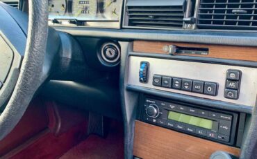 Mercedes-benz-e-class-1989-silver-8