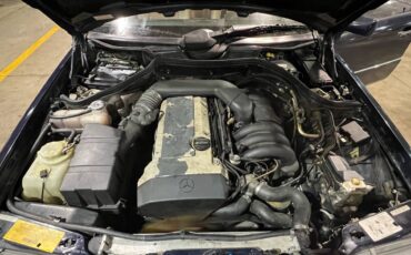 Mercedes-benz-e-class-1995-blue-15