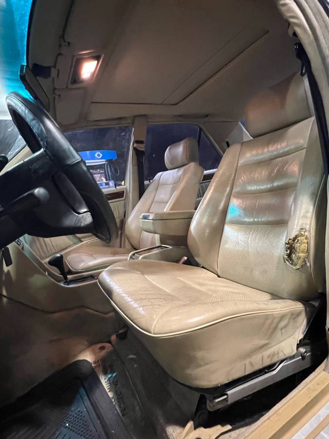 Mercedes-benz-e-class-1995-blue-3