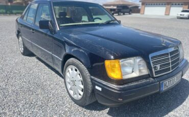 Mercedes-benz-e-class-1995-blue-3