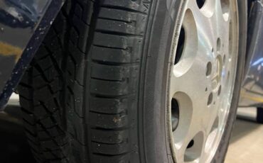 Mercedes-benz-e-class-1995-blue-4