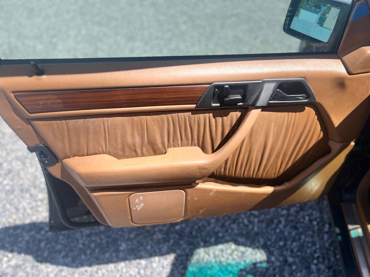 Mercedes-benz-e-class-1995-blue-4