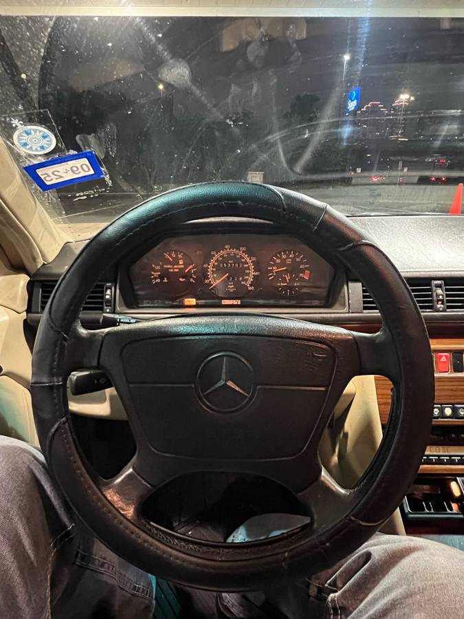 Mercedes-benz-e-class-1995-blue-8