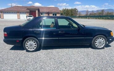 Mercedes-benz-e-class-1995-blue-9