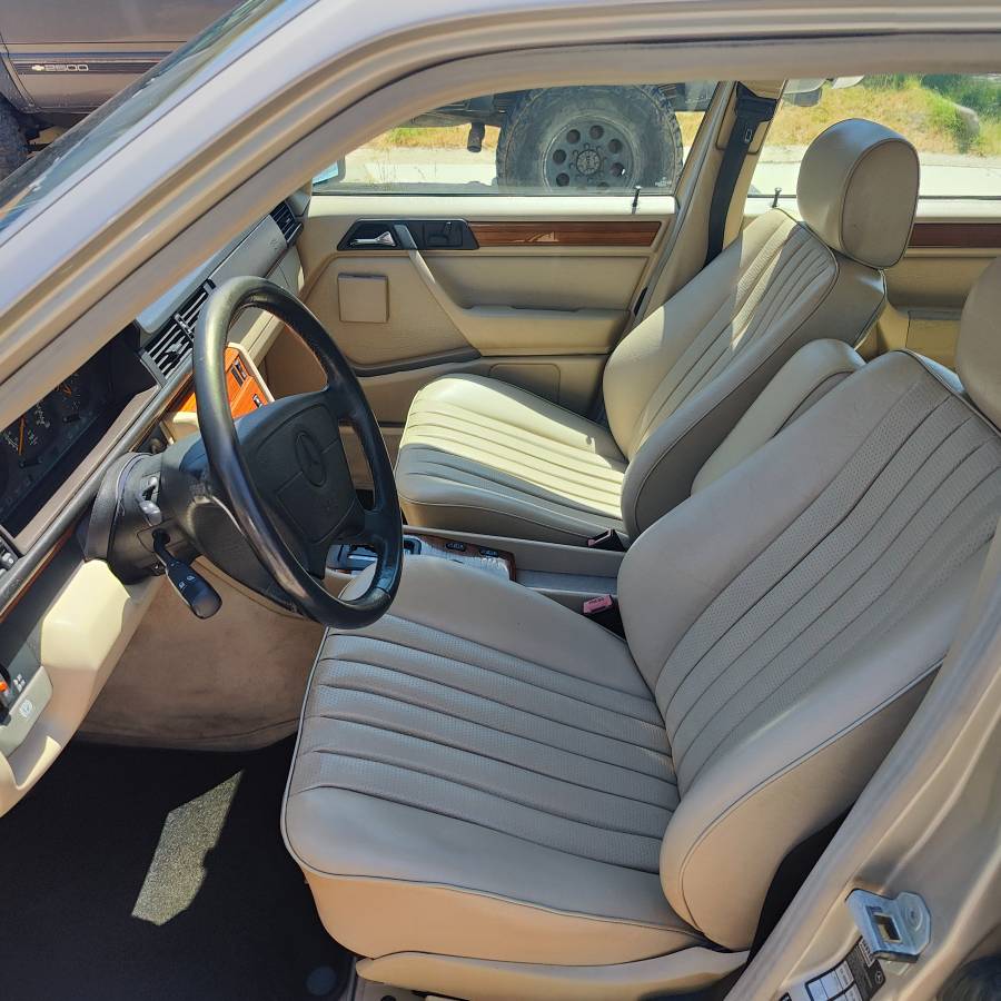 Mercedes-benz-e320-wagon-1995-brown-1