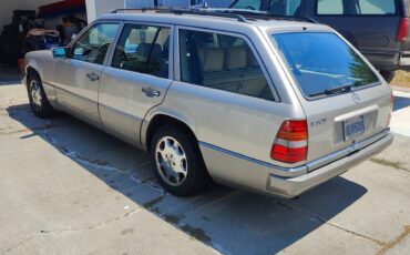 Mercedes-benz-e320-wagon-1995-brown-4