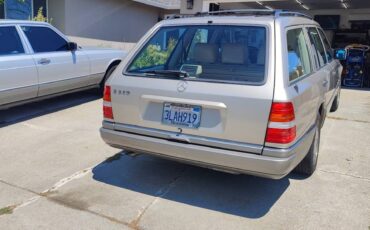 Mercedes-benz-e320-wagon-1995-brown-5