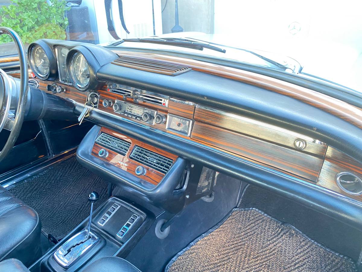 Mercedes-benz-s-class-1970-2