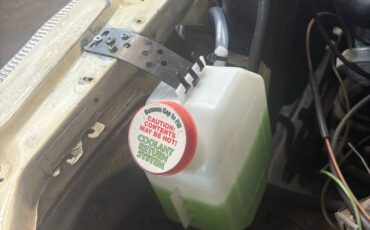 Mercedes-benz-s-class-1977-yellow