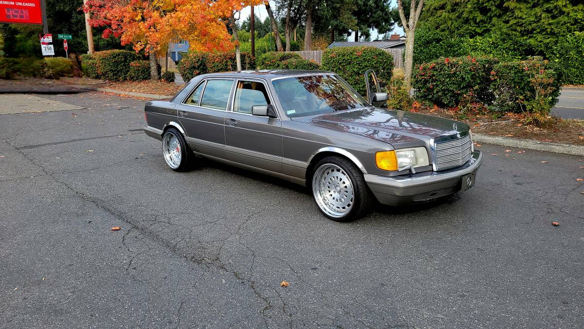 Mercedes-benz-s-class-1986-5