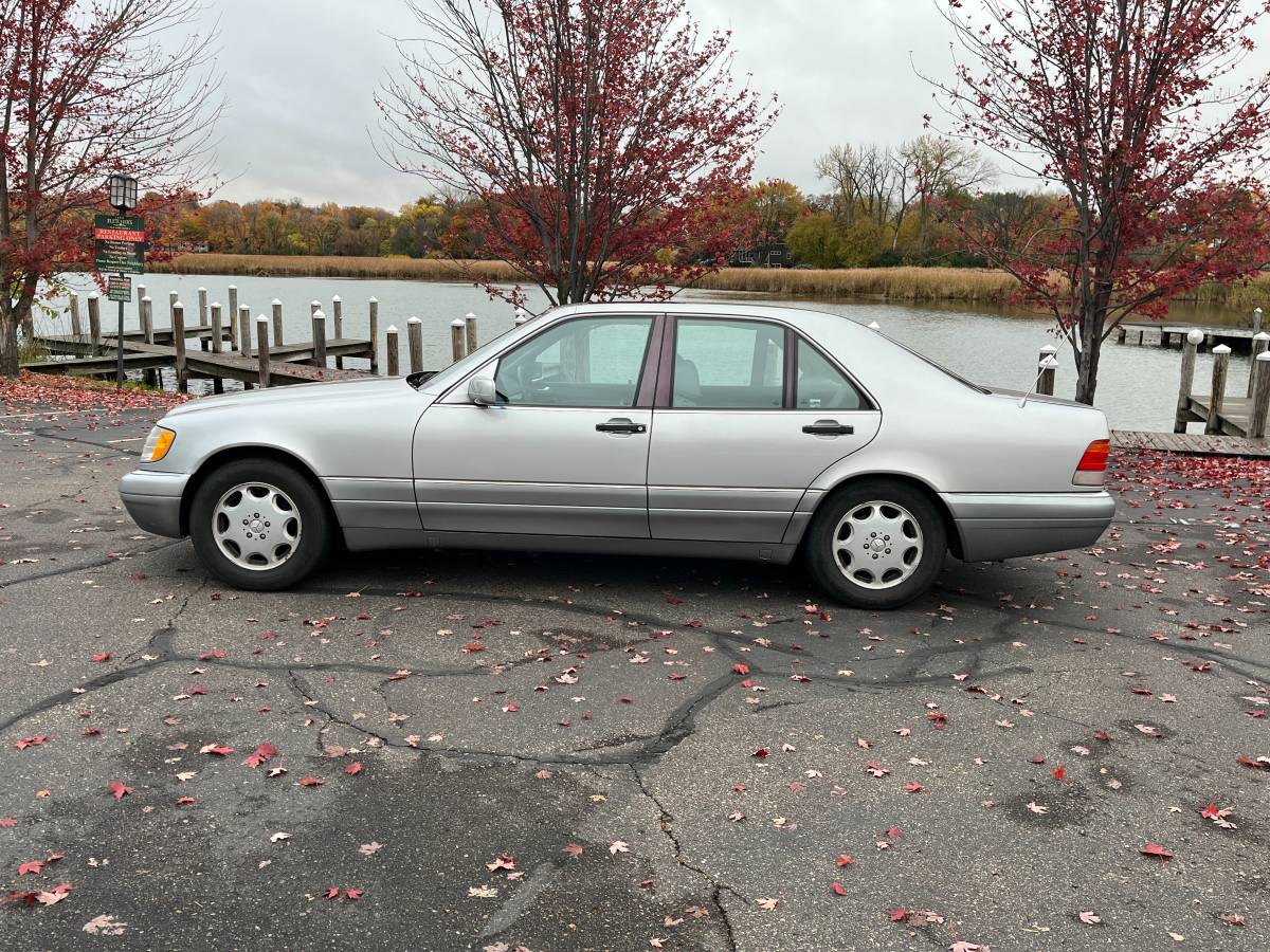Mercedes-benz-s-class-1996-1