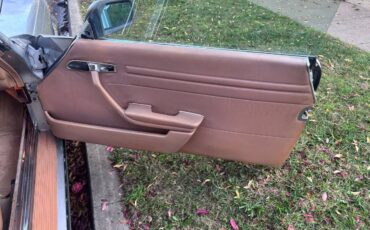 Mercedes-benz-sl-1980-5