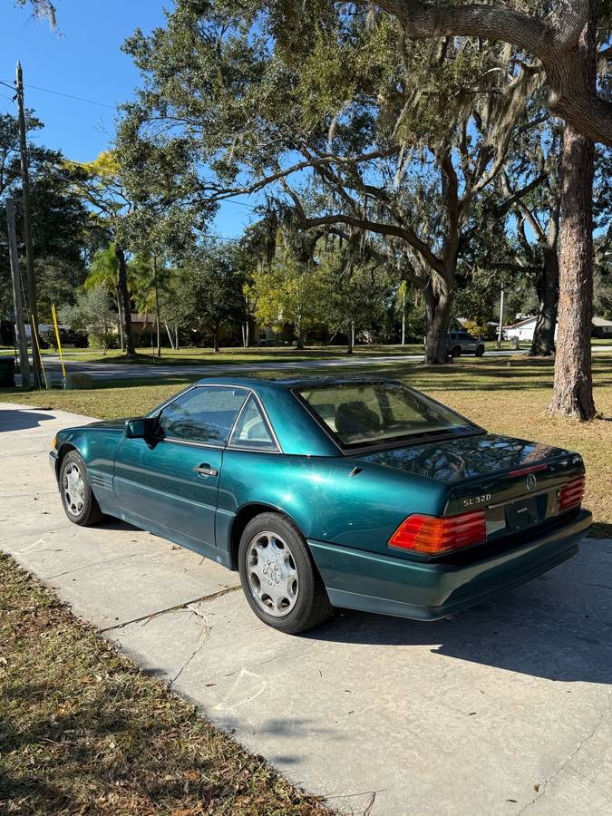 Mercedes-benz-sl-320-1994-green-4