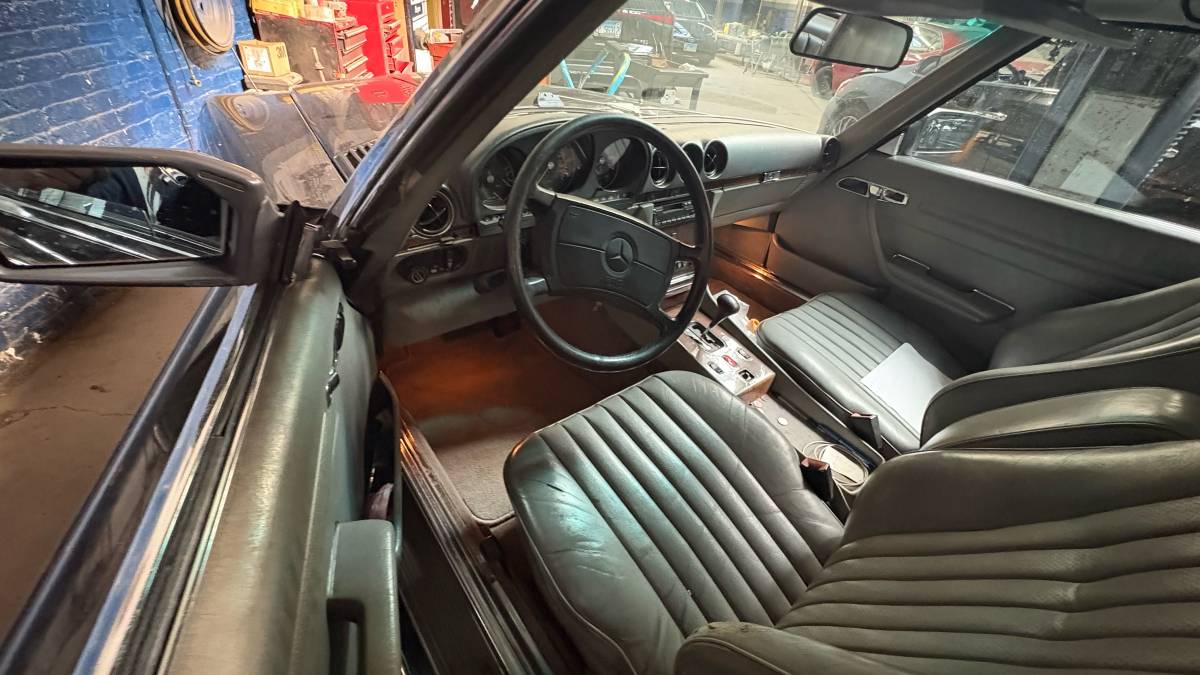 Mercedes-benz-sl-class-1989-black-12