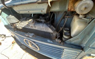 Mercedes-benz-sprinter-diesel-1972-10