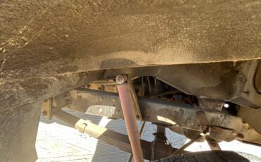 Mercedes-benz-sprinter-diesel-1972-7