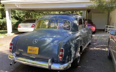 Mercedes-diesel-1961-grey-1