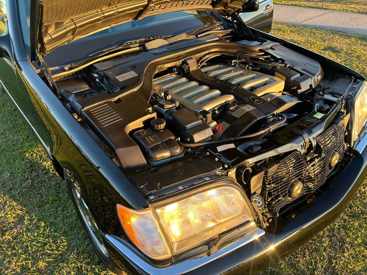 Mercedes-s600-sedan-1995-20