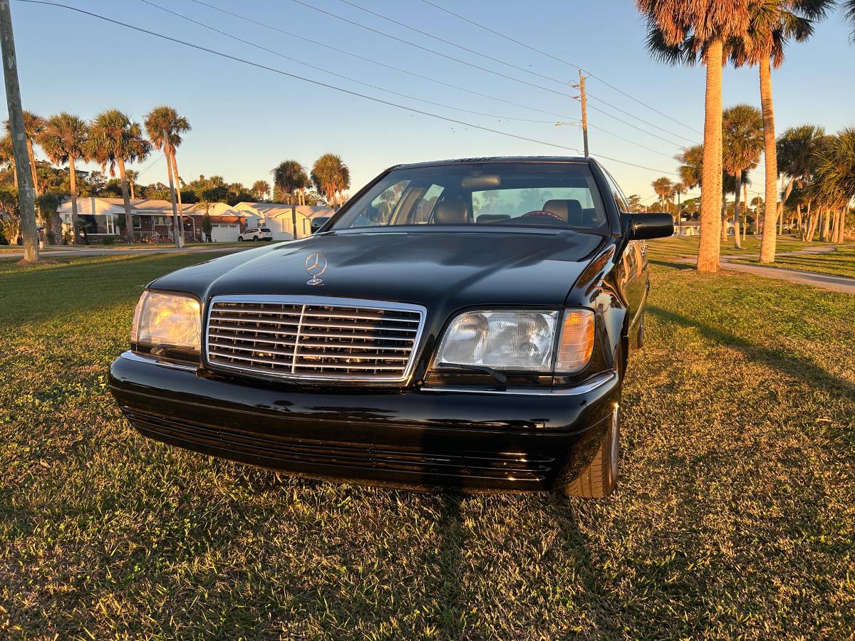Mercedes-s600-sedan-1995