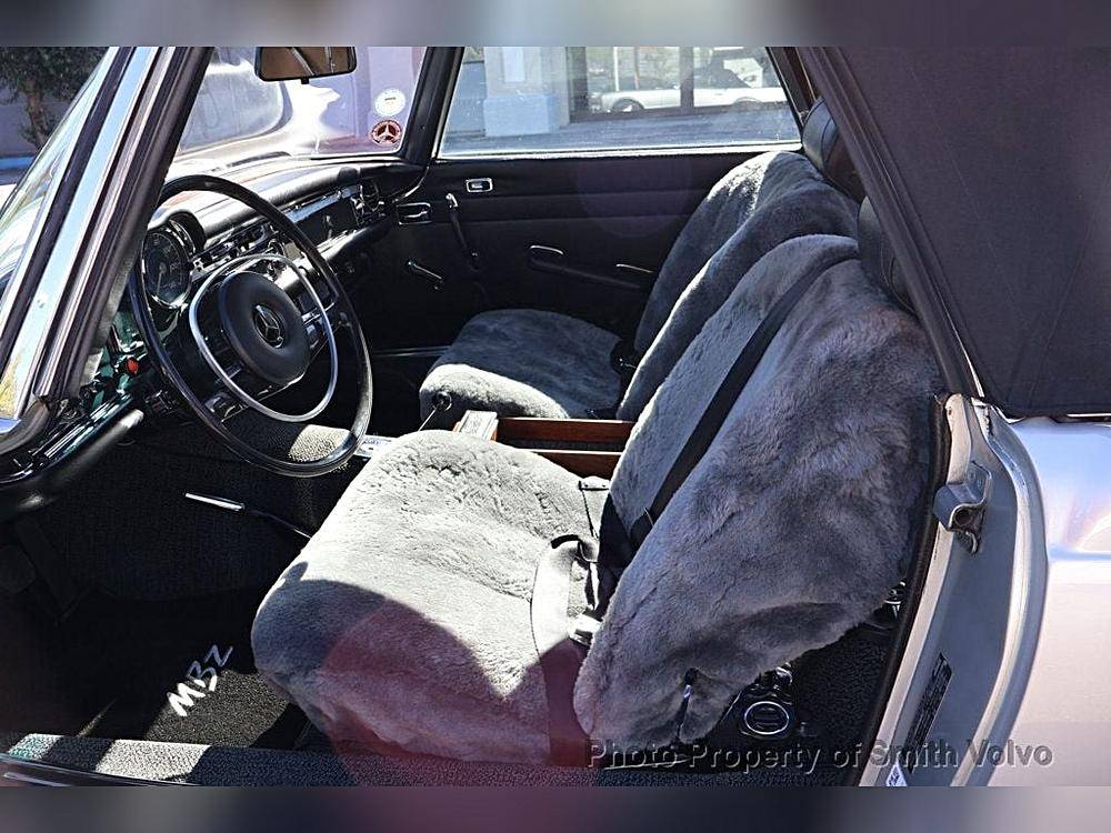 Mercedesbenz-280-sl-1970-silver-15