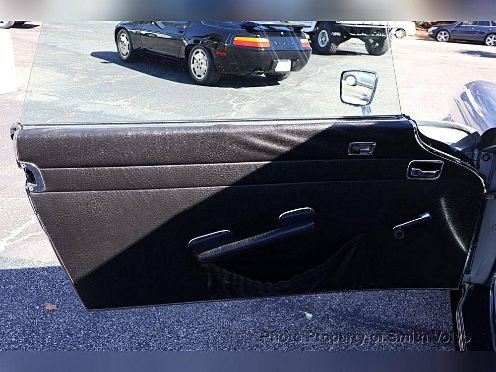 Mercedesbenz-280-sl-1970-silver-17