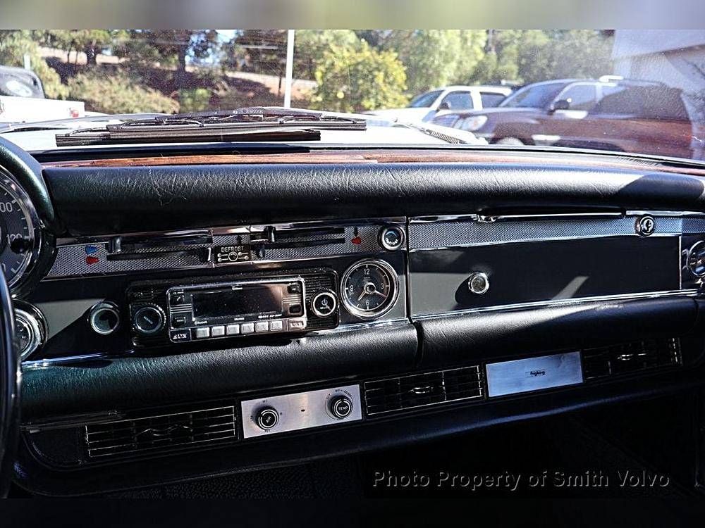 Mercedesbenz-280-sl-1970-silver-18