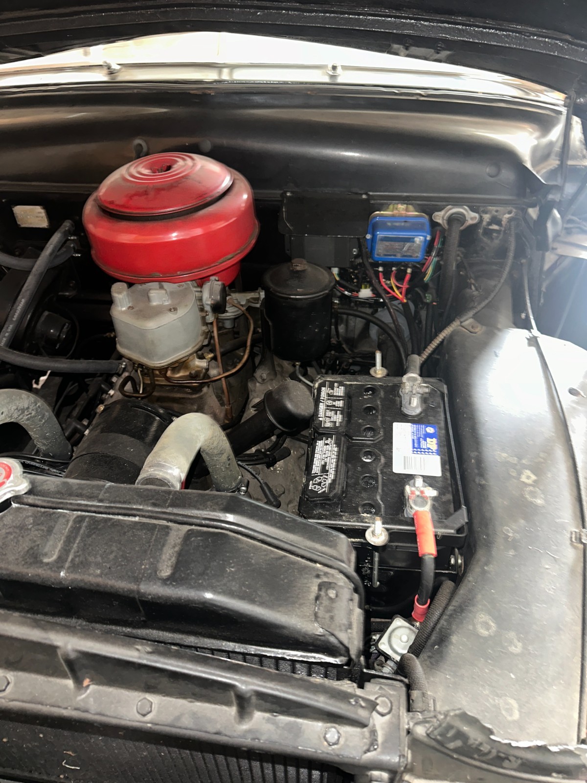 Mercury-8-1949-Sedan-12