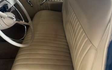 Mercury-8-1949-Sedan-17