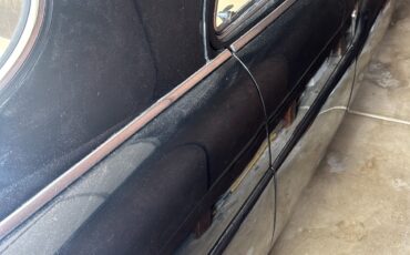 Mercury-8-1949-Sedan-7