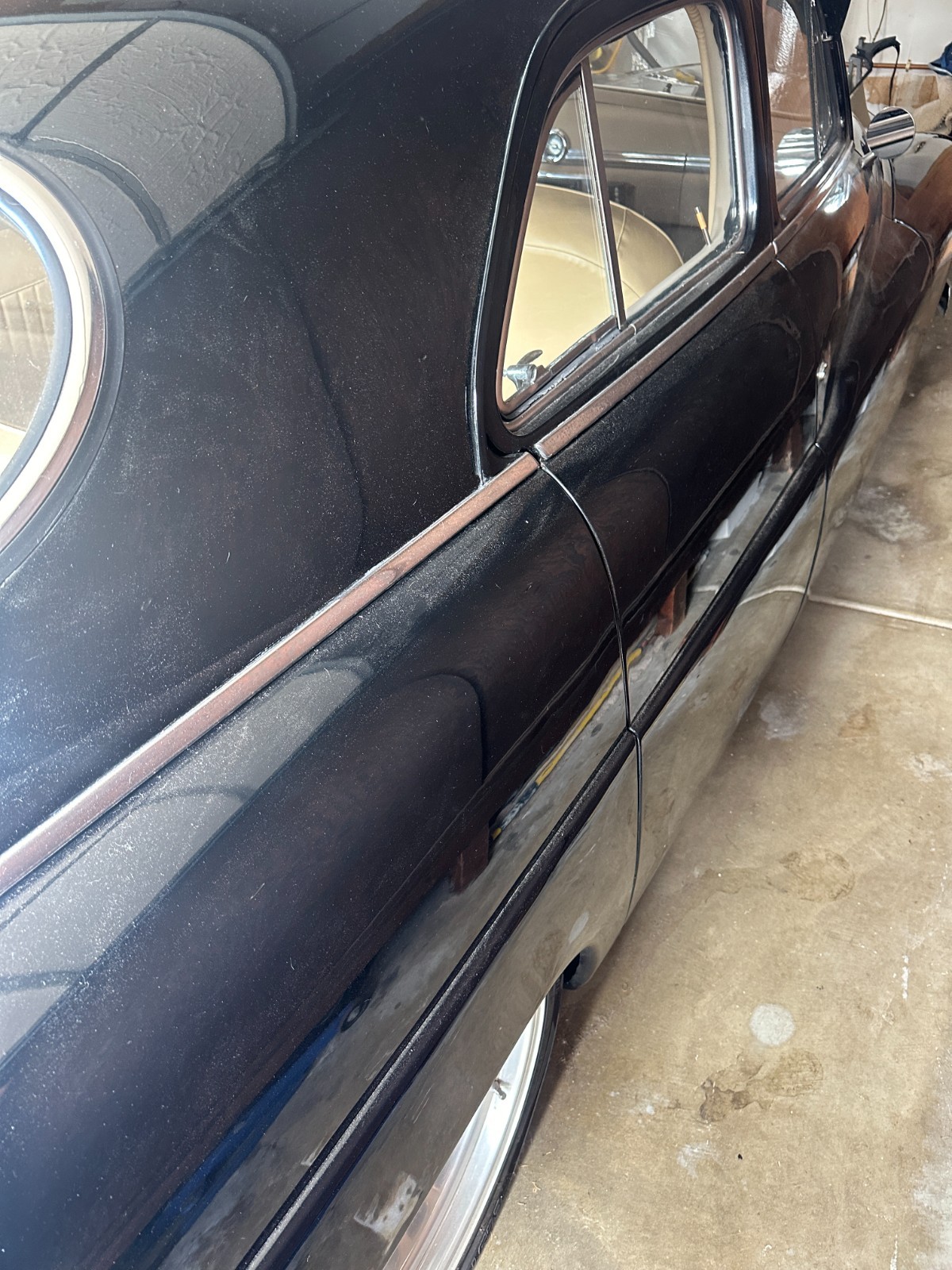 Mercury-8-1949-Sedan-7