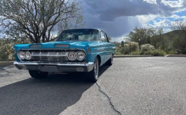 Mercury-Comet-1964-Sedan-2