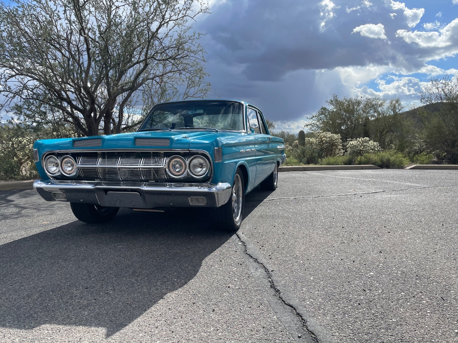 Mercury-Comet-1964-Sedan-2
