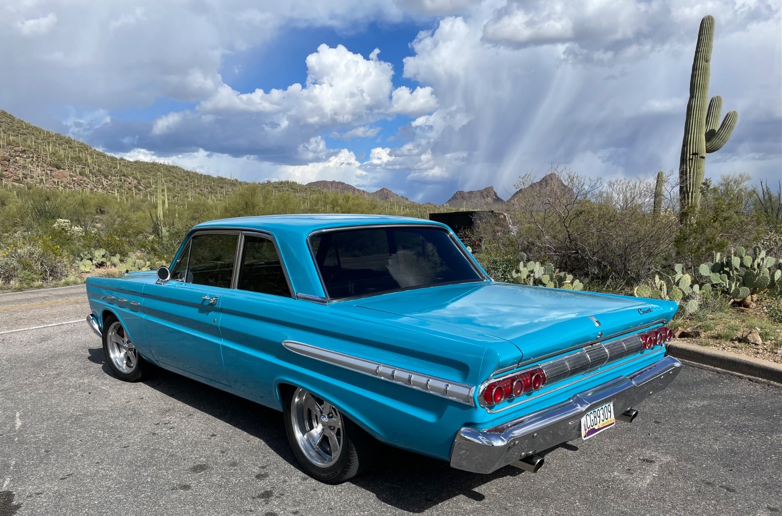 Mercury-Comet-1964-Sedan-24