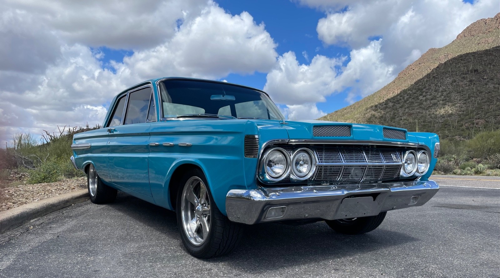 Mercury-Comet-1964-Sedan-25