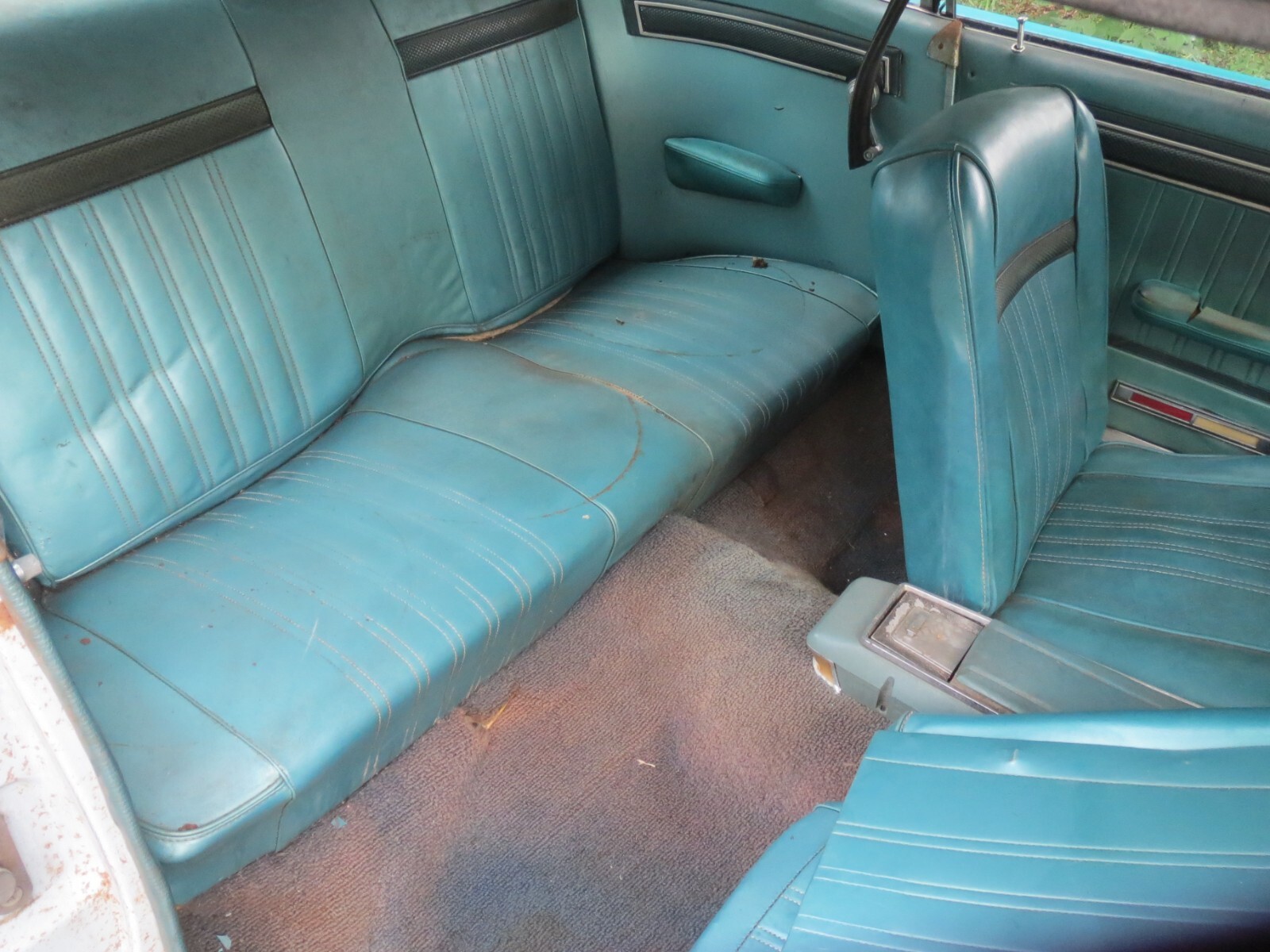 Mercury-Cougar-1967-2-Door-Sedan-16